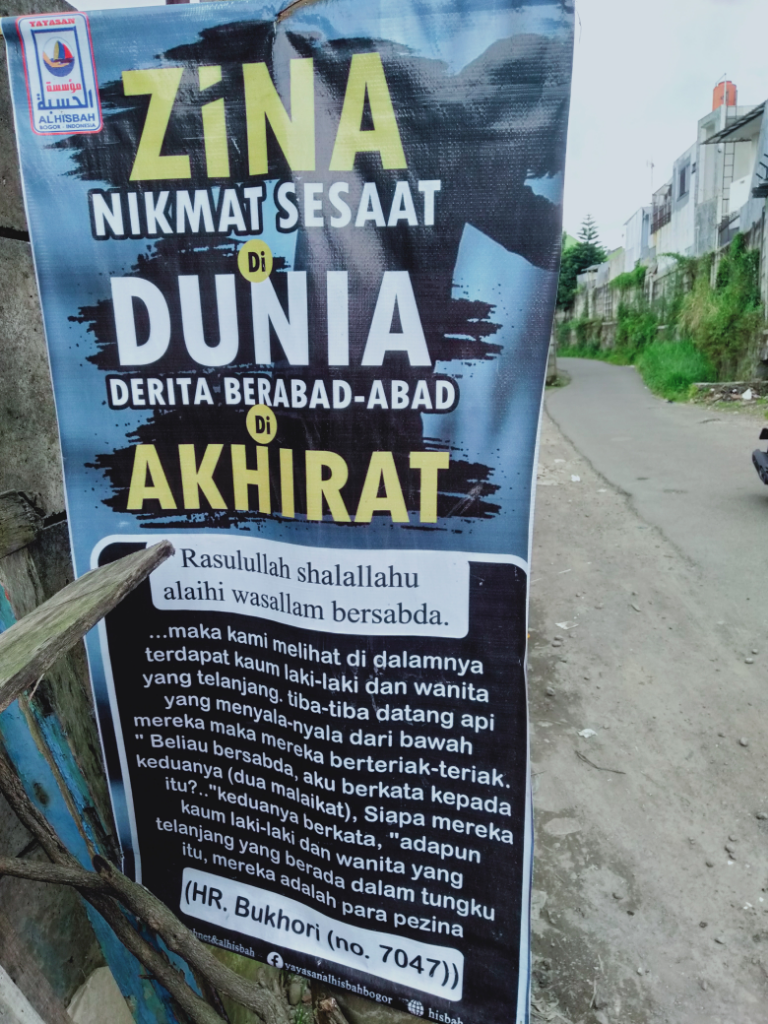 tidak pakai cadar digebukin pulisi
