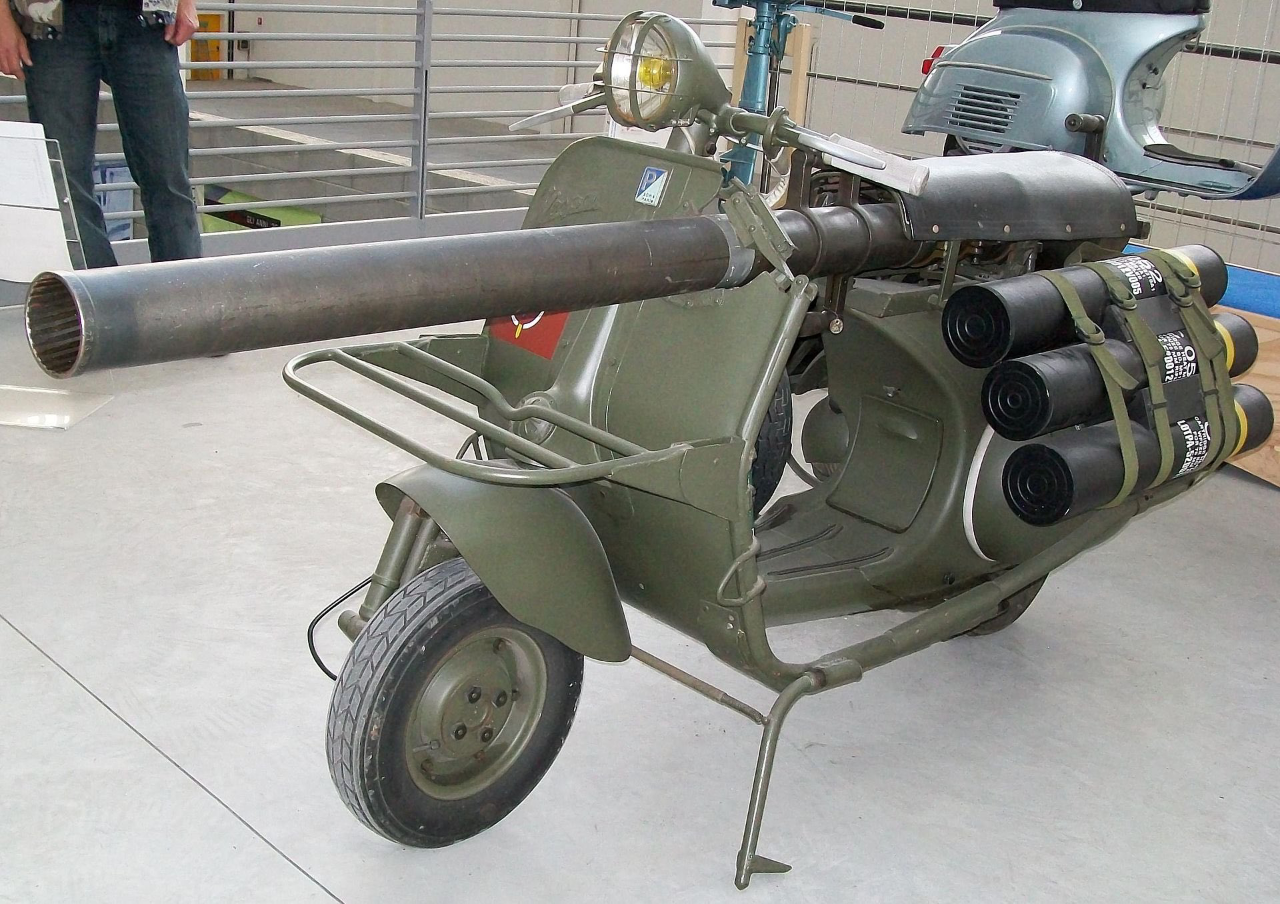 Vespa TAP 150 - Si Imut yang Pernah Digunakan Oleh Pasukan Lintas Udara Prancis