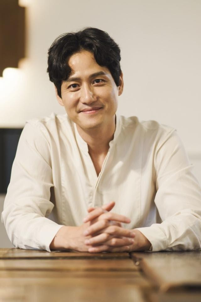 Akhirnya Nonton Drama Korea Kembali Sejak Virus Corona Melanda Negeri Ini