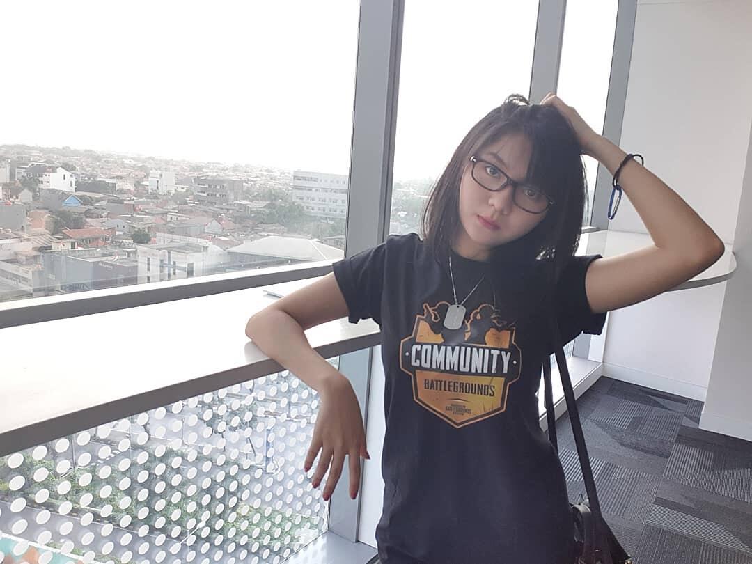 10 Streamer Game Wanita Tercantik di Indonesia 10 Streamer Game Wanita Tercantik di Indonesia