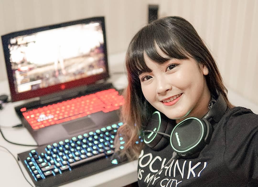 10 Streamer Game Wanita Tercantik di Indonesia 10 Streamer Game Wanita Tercantik di Indonesia