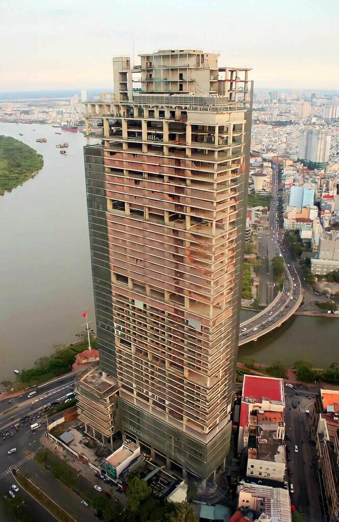 9 Bangunan Mangkrak Termegah di Dunia, Adakah di Indonesia?