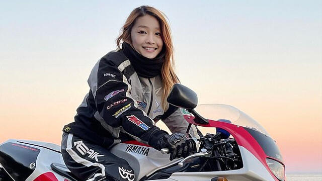 Biker Cantik dari Jepang Bikin Heboh Netizen, Ternyata Seorang Pria 50 Tahun