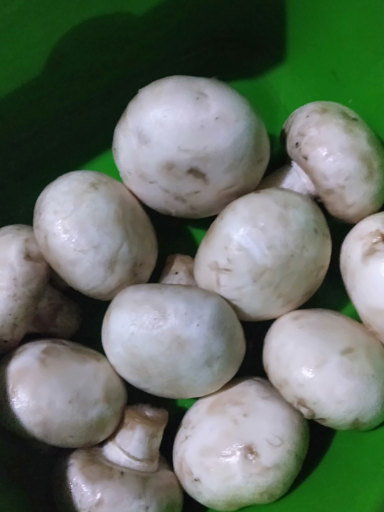 Seblak Mie Pati Jamur Kancing ala Bunda Oya, Pedas Mantap, Mau Coba?