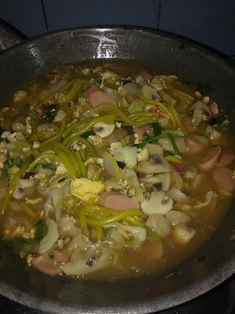 Seblak Mie Pati Jamur Kancing ala Bunda Oya, Pedas Mantap, Mau Coba?