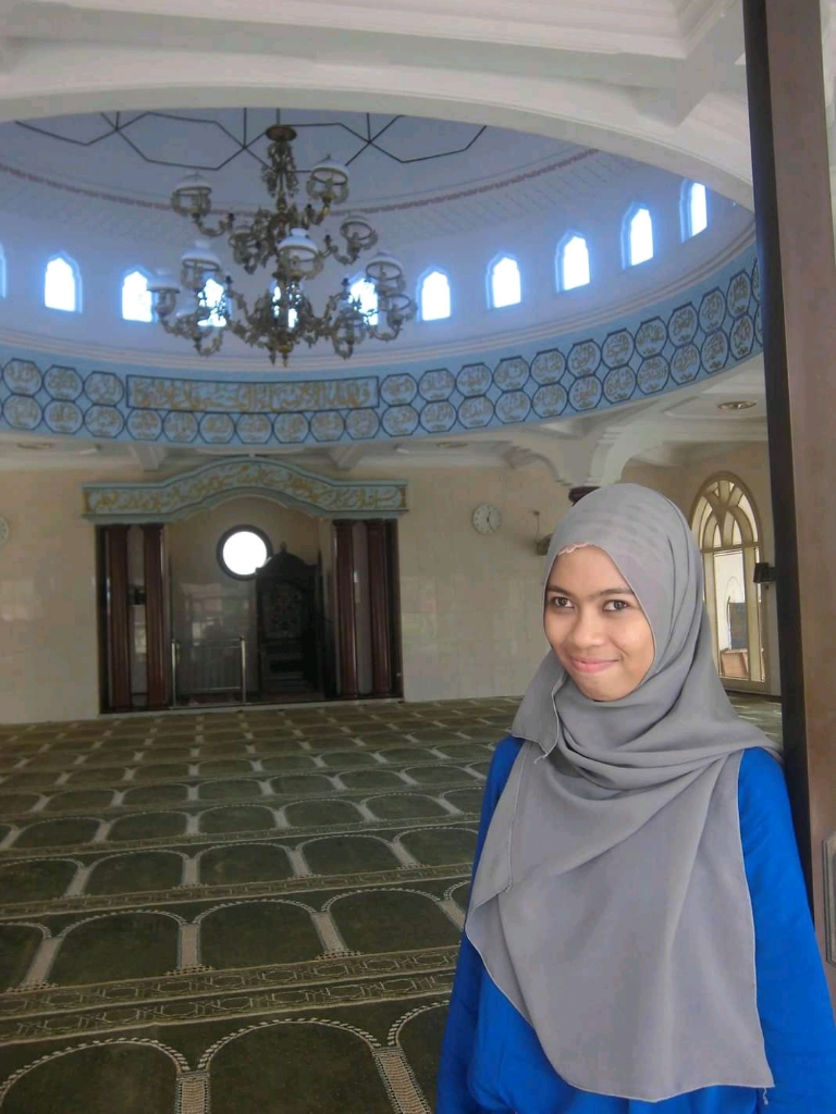 Buat Penderita Mata Juling, Yuk Disimak Tips And Trik Ala Emak!