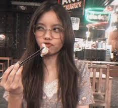 10 pro pemain cantik & OP di esports Indonesia 10 pro pemain cantik & OP di esports Indonesia