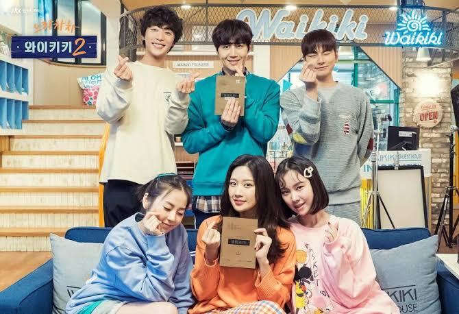 Korona Nggak Usah Drama, Mending Nonton Drakor Yang Lucu - Lucu Ini