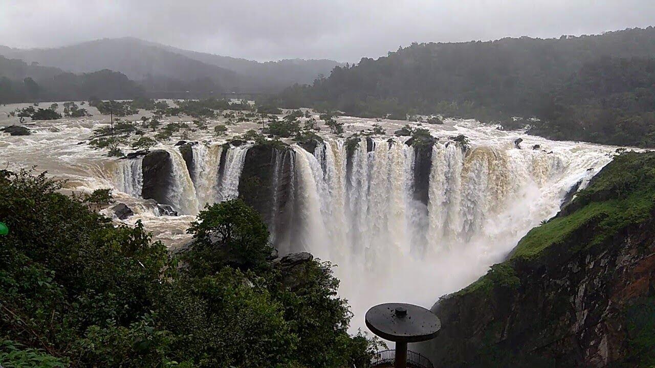10 Air Terjun Terbesar di Dunia, Salah Satunya Jadi Inspirasi Film!