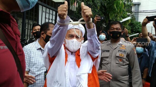 Habib Rizieq Diusulkan Jadi Duta Vaksinasi Redam Isu Vaksin COVID-19 Babi