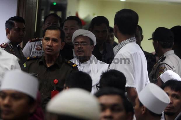 Jumat Besok, Sidang Habib Rizieq Shihab Digelar Tatap Muka