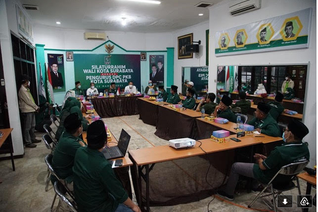 Safari Politik Eri Merekatkan Perbedaan Partai di Surabaya