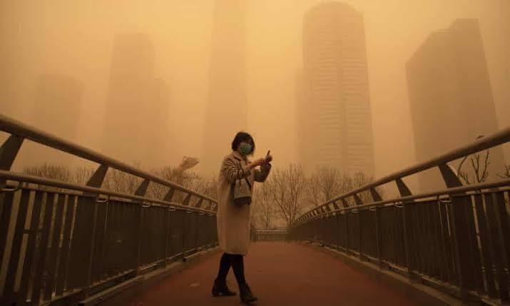 4 Fenomena Mengerikan, sampai langit beijing menjadi coklat !!!