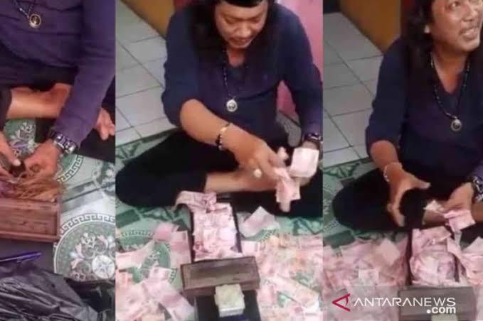 Penggandaan Uang Cuma Trik Sulap, Ustaz Gondrong Beli Peralatan di Tambun