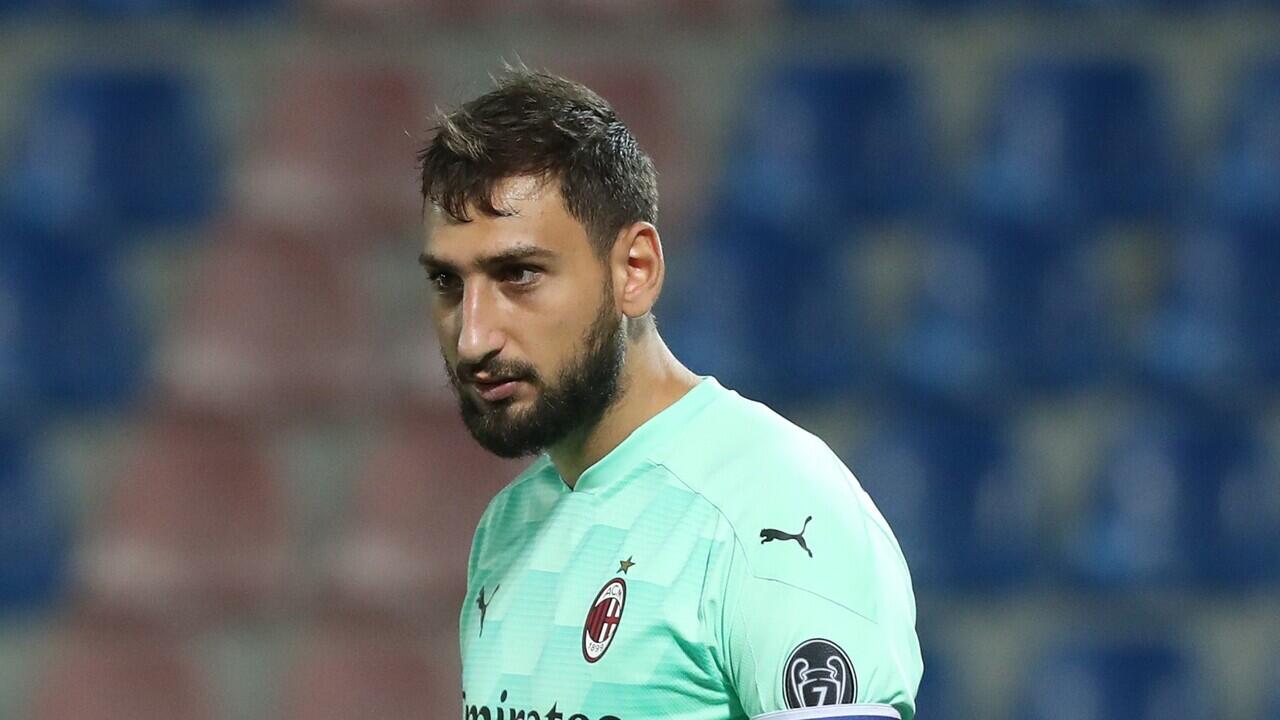 Hakan Calhanoglu Siap Perpanjang Kontrak dengan Milan, Donnarumma Masih Tanda Tanya