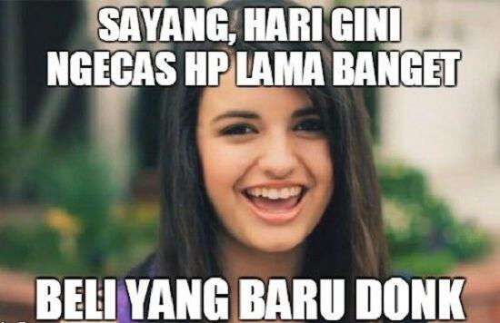 MENDING BELI HP BARU APA BELI LAPTOP BARU ??? Mohon Pendapat nya yah...