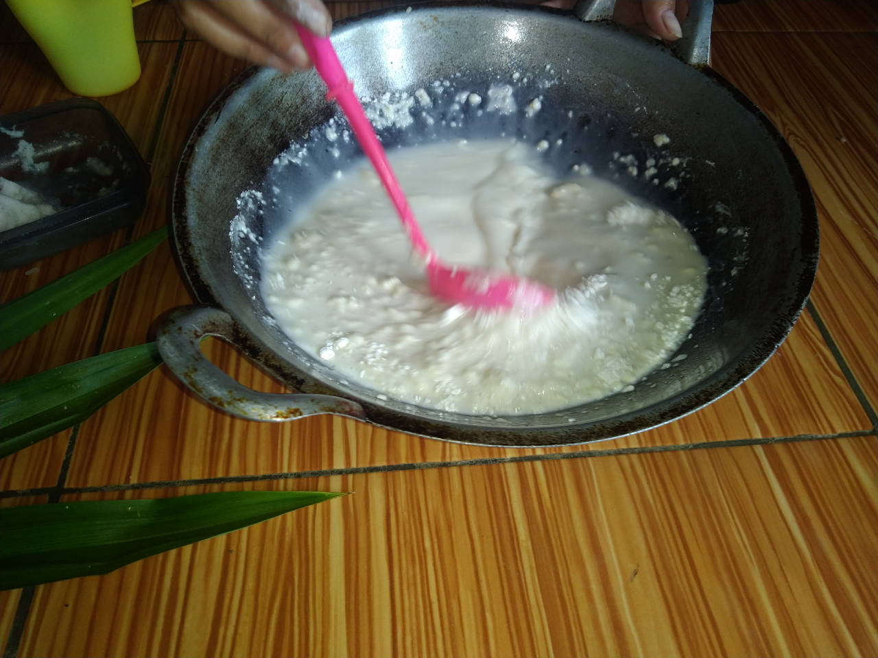 Bikin Bubur Sumsum Anti Ribet Berbahan Tepung Terigu, Rasanya Nampol, Loh!