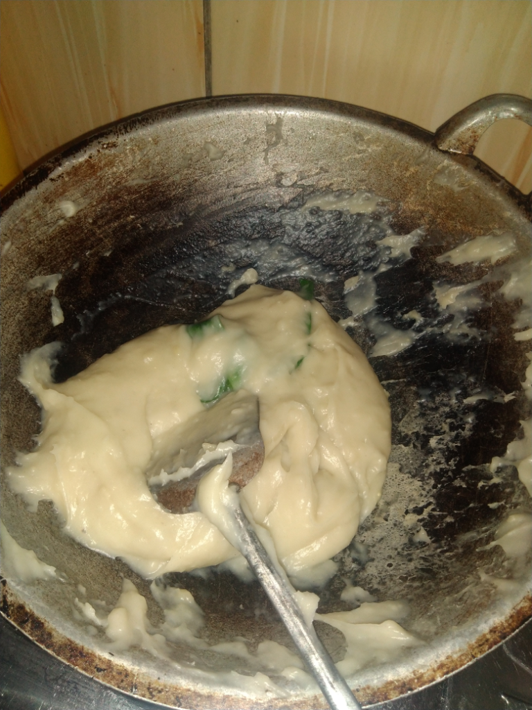 Bikin Bubur Sumsum Anti Ribet Berbahan Tepung Terigu, Rasanya Nampol, Loh!