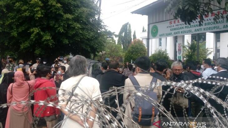 Rizieq Shihab Tak Larang Pendukung Geruduk Sidang di PN Jaktim