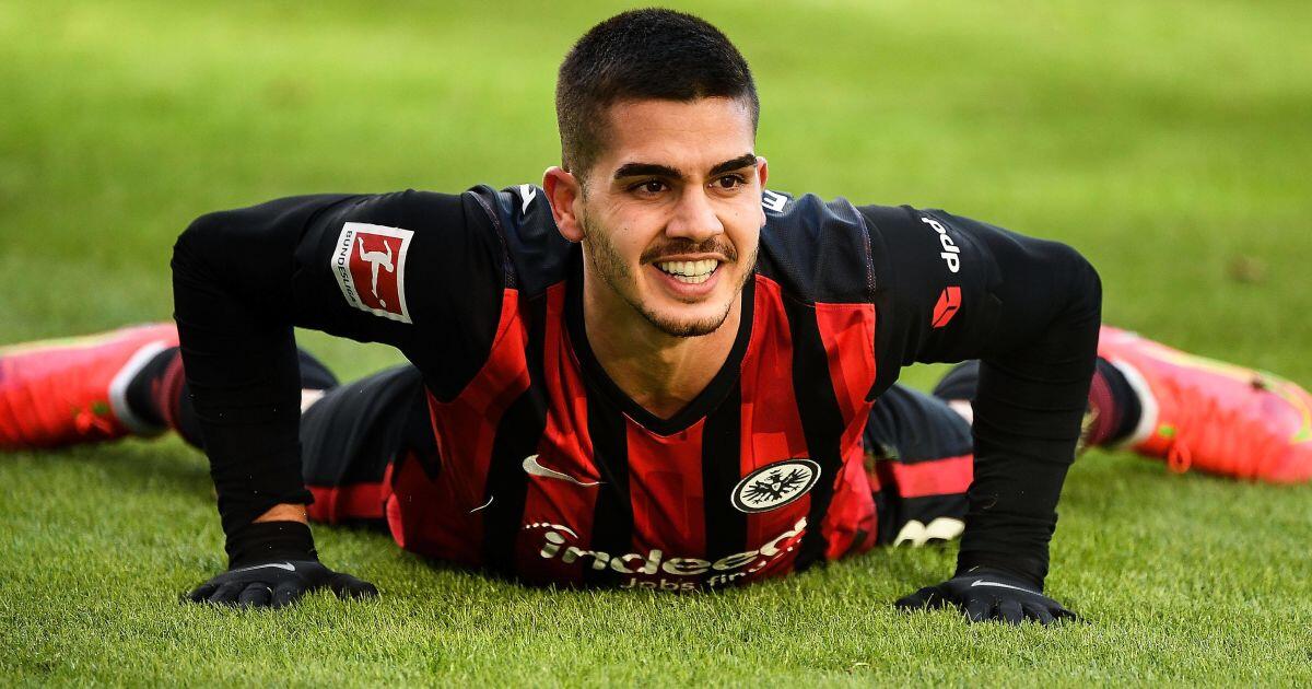 Selain Aguero, Barcelona Juga Incar Andre Silva