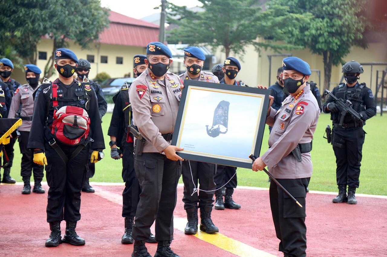Kapolri Apresiasi Dedikasi dan Loyalitas Brimob Dalam Tugas Kemanusiaan 