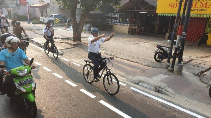 Anies Bolehkan Sepeda Masuk MRT, Transportasi di Jakarta Aneh