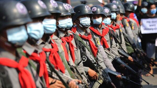 Junta Militer Myanmar Peringatkan Demonstran Berisiko Ditembak di Kepala