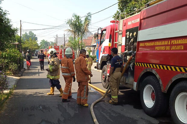 Hambat Akses Pemadaman, Damkar Imbau Warga Tak Parkir Sembarangan