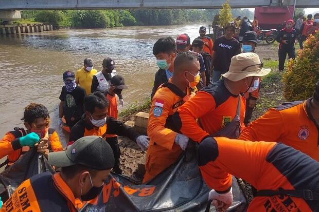 Pelajar Tenggelam di Sungai Mojoagung Jombang, Jasadnya Ditemukan di Mojokerto