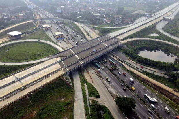 Ada Pengerjaan Erection Highmast, Gerbang Tol Cengkareng ke Bandara Soetta Terdampak