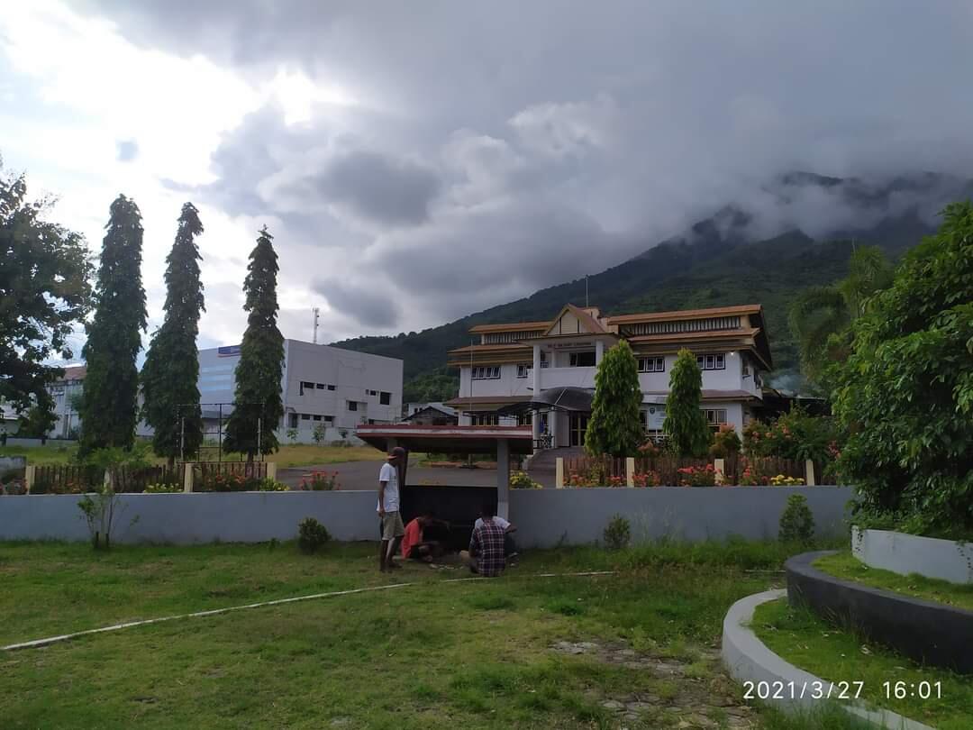 Miris, Taman Patung Herman Fernandez Larantuka Jadi Tempat Pesta Miras