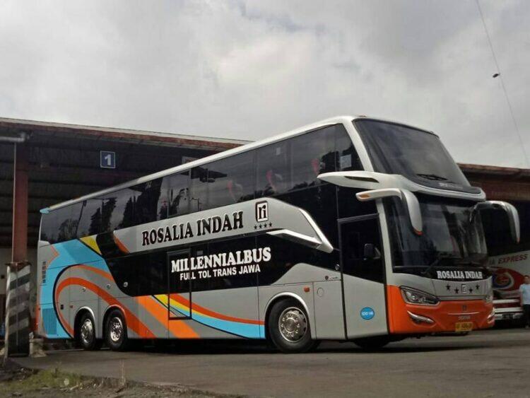 Sejarah PO Rosalia Indah - Nama Bus Ini Diambil dari Nama Anak Pertama Sang Pemilik