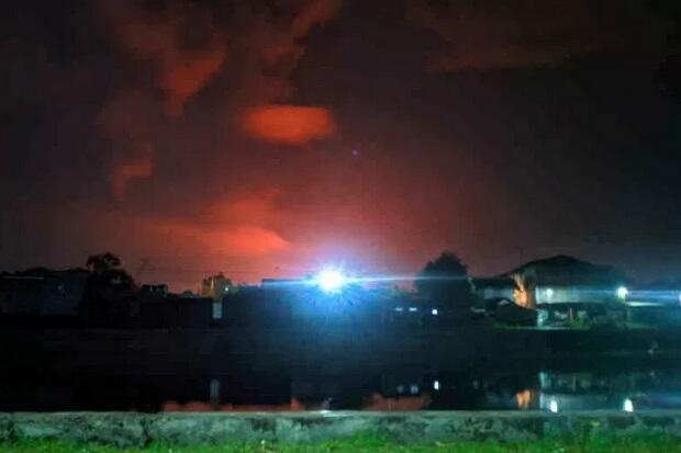 Warga Sebut saat Kilang Minyak Balongan Indramayu Kebakaran Langit Sampai Merah