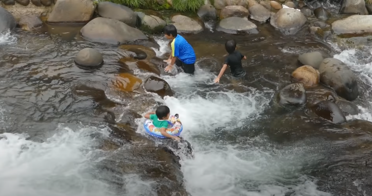 &#91;PICT&#93; Kota Impianku Gan! Fakta Kota Di Jepang Dengan Selokan Yang Banyak Ikan Koinya