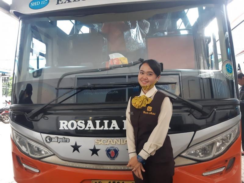 Sejarah PO Rosalia Indah - Nama Bus Ini Diambil dari Nama Anak Pertama Sang Pemilik