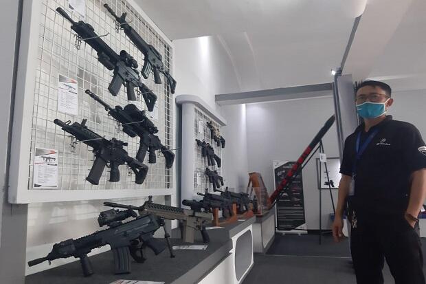 PT Pindad Produksi 25.000 Pucuk Senjata untuk Latihan Komcad