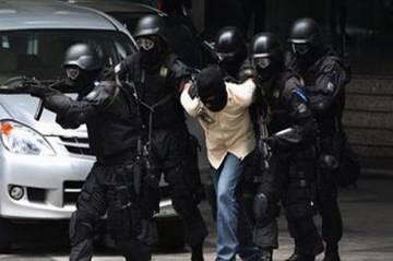 Polri Tangkap Pria Terduga Teroris Penyerang Mabes Polri