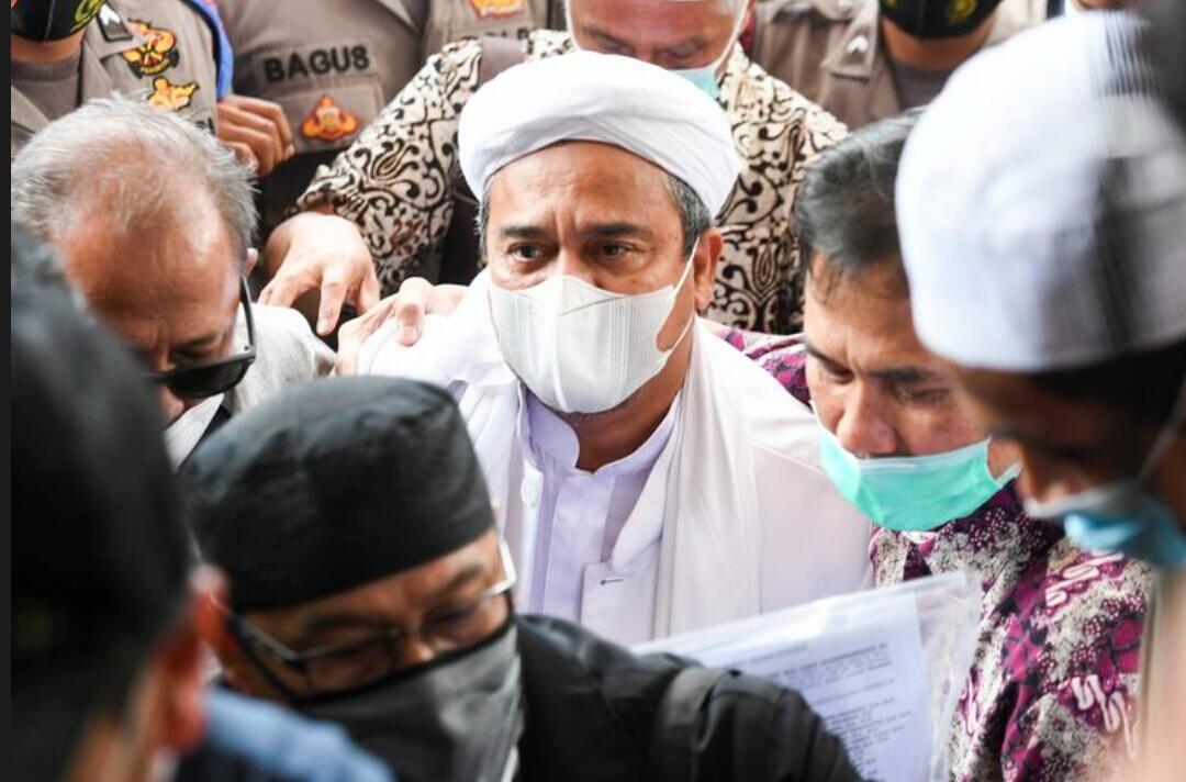 Serangan Balik Jaksa ke Rizieq:Singgung Titel Imam Besar 