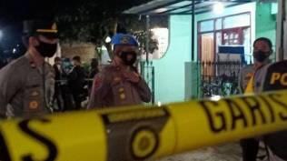 Mulai Gotri hingga Atribut FPI, Ini yang Ditemukan Polisi di Rumah Teroris di Bandung
