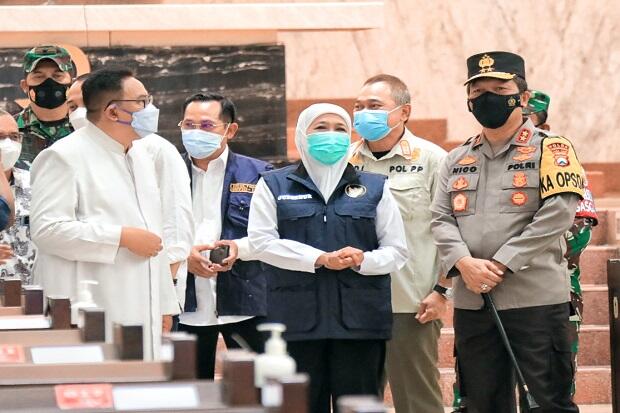 Pastikan Misa Jumat Agung Aman, Khofifah Ajak Kapolda dan Pangdam Kunjungi Katedral