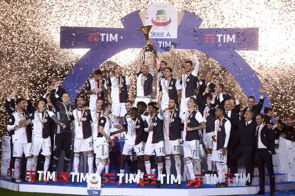 Juventus Kembali Meminta Para Pemainnya Untuk Menerima Penundaan Gaji Selama 4 Bulan