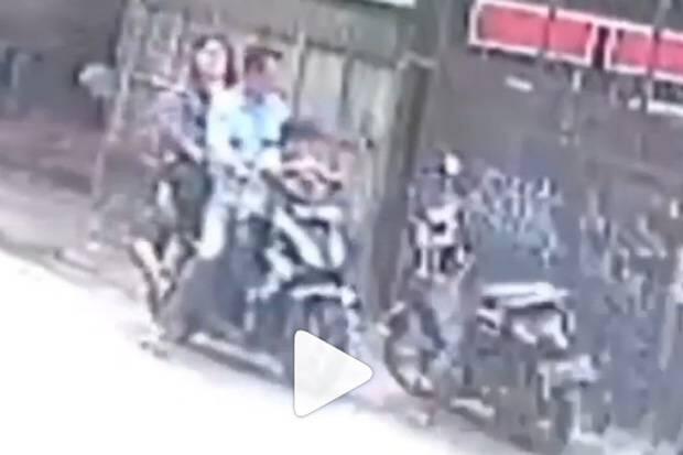 Viral, Pencuri HP Lancarkan Aksinya Sambil Bawa Istri dan Anak