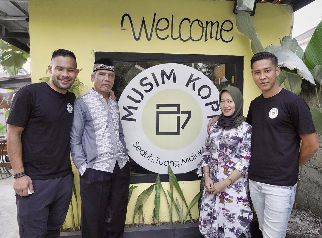 Sempat Redup, Indra Kahfi dan Andritany Kembali Buka Cafe Kopinya!