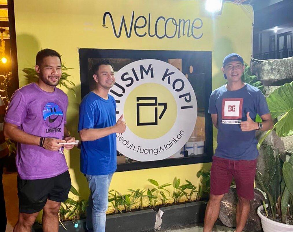 Sempat Redup, Indra Kahfi dan Andritany Kembali Buka Cafe Kopinya!