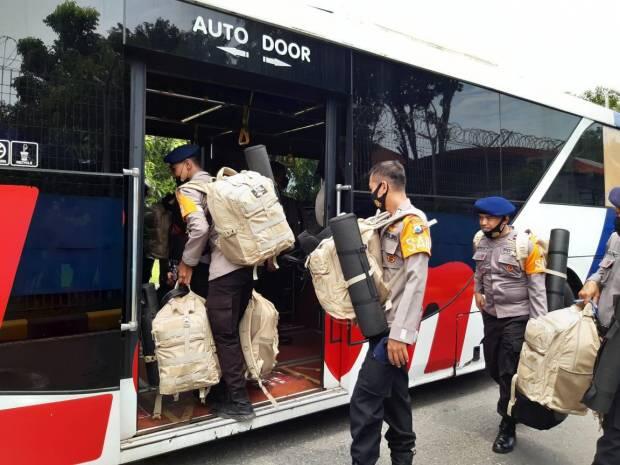 75 Personel Satbrimob Polda Jatim BKO ke Polda NTT, Bantu Korban Banjir Bandang