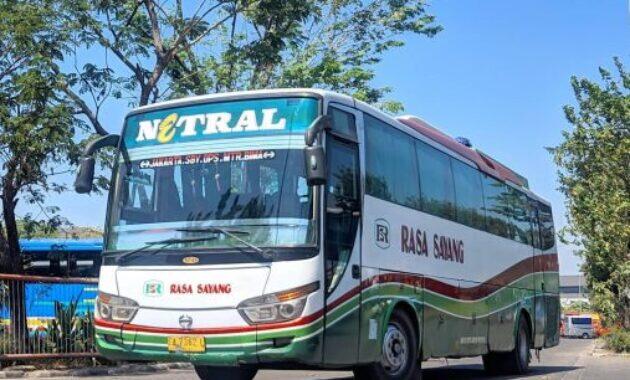 Melihat Kisah Perjalanan Bus Rasa Sayang, Pelari Lintas Empat Pulau Jawa Sumbawa!