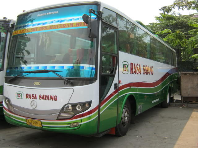 Melihat Kisah Perjalanan Bus Rasa Sayang, Pelari Lintas Empat Pulau Jawa Sumbawa!