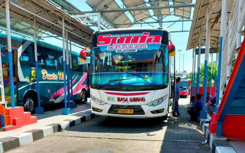 Melihat Kisah Perjalanan Bus Rasa Sayang, Pelari Lintas Empat Pulau Jawa Sumbawa!
