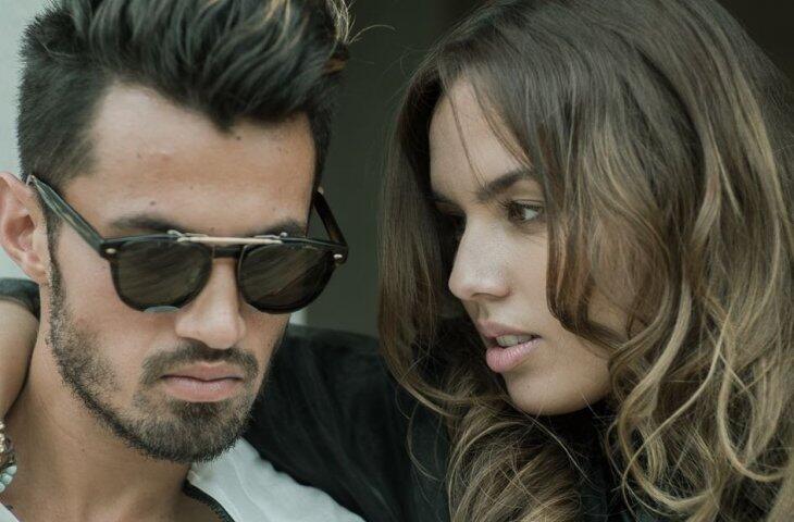 Yuk Kenalan Sama Carmen Rowena, Pasangan Cantik Pesepak Bola Indonesia Nih!