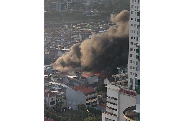 Kebakaran di Pasar Kambing Tanah Abang, Petugas Berhasil Cegah Perambatan Api